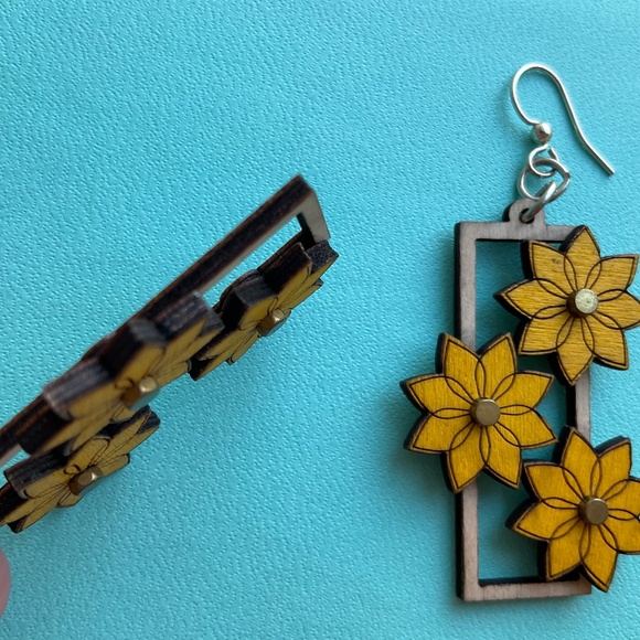 Kinetic Flower Gear Earrings - laser Cut from Reforested Wood Yellow & Natural - Picture 7 of 9